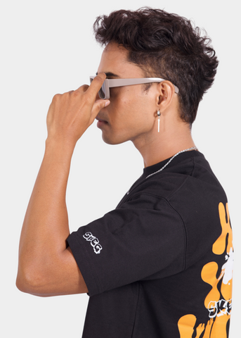 Know Your Worth Black Unisex Oversized T-shirt